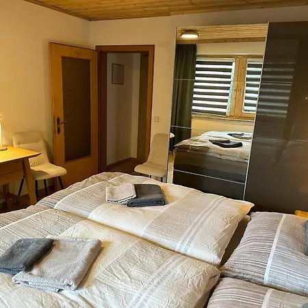 Cosy In Salzburg With Garden, Cleaning Included Daire Saalfelden